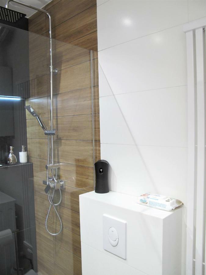 Apartament By The Way Apartment Wroclaw Exterior photo